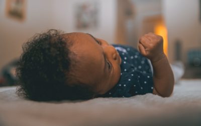 5 Reasons Why Your Baby Wakes Up In The Night
